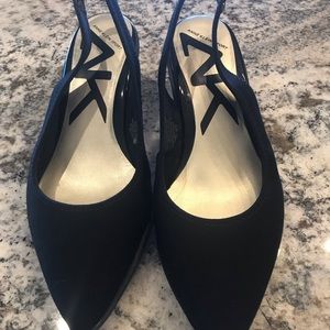 Anne Klein pointed semi flat wedge